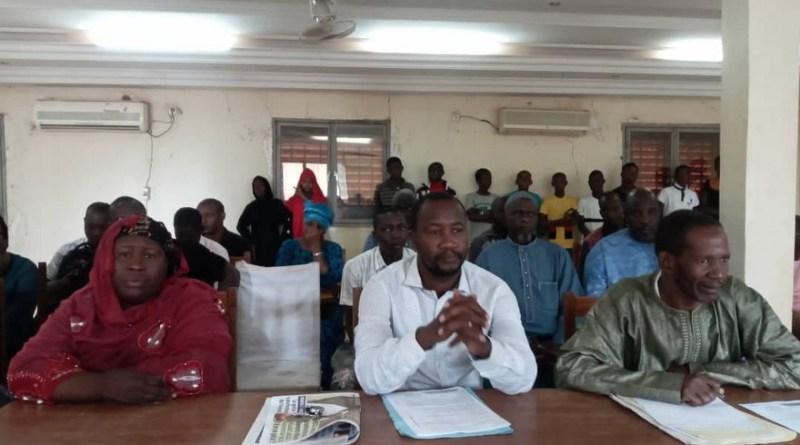 Test d’intégration des contractuels de l’Enseignement Supérieur à la fonction publique : Le collectif des candidats de l’ENA fustige la décision Test d’intégration des contractuels de l’Enseignement Supérieur à la fonction publique : Le collectif des candidats de l’ENA fustige la décision