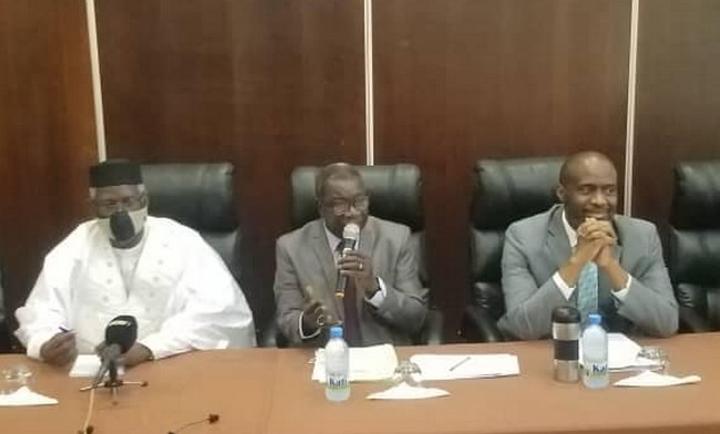 Transition : Plus de 60 partis vent debout contre la prolongation Transition : Plus de 60 partis vent debout contre la prolongation