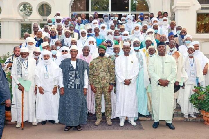 Transition politique : Les enjeux de la prolongation expliqués aux légitimités traditionnelles et coutumières Transition politique : Les enjeux de la prolongation expliqués aux légitimités traditionnelles et coutumières