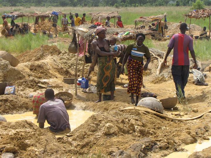 Dégradation des cours d’eau du Mali par l’orpaillage : Des pistes de solutions dégagées Dégradation des cours d’eau du Mali par l’orpaillage : Des pistes de solutions dégagées