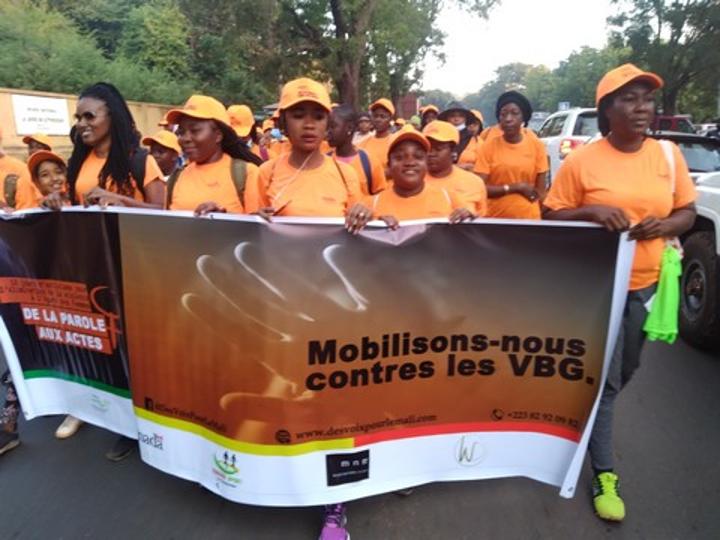 3e édition de la Conférence active sur les VBG « Dôkêra » : Hêra Foundation toujours engagée auprès des femmes victimes 3e édition de la Conférence active sur les VBG « Dôkêra » : Hêra Foundation toujours engagée auprès des femmes victimes