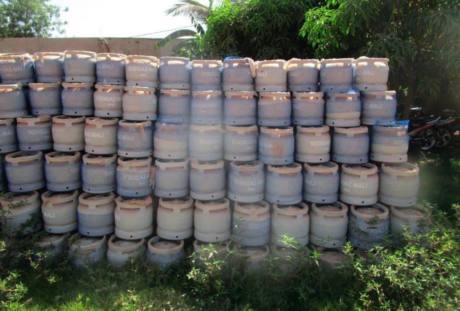 Gaz butane de 6 kg a 5000 F CFA : Les prix flambent Gaz butane de 6 kg a 5000 F CFA : Les prix flambent