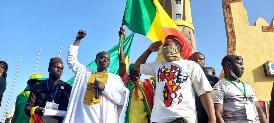 manifestation à Bamako pour demander le retrait de la force Barkhane manifestation à Bamako pour demander le retrait de la force Barkhane