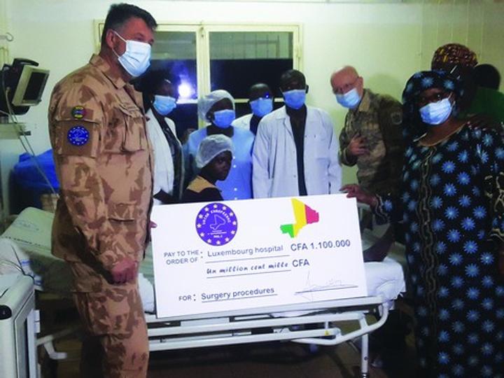 Action humanitaire : L’EUTM-Mali finance l’opération de cœur de Salimata Coulibaly Action humanitaire : L’EUTM-Mali finance l’opération de cœur de Salimata Coulibaly