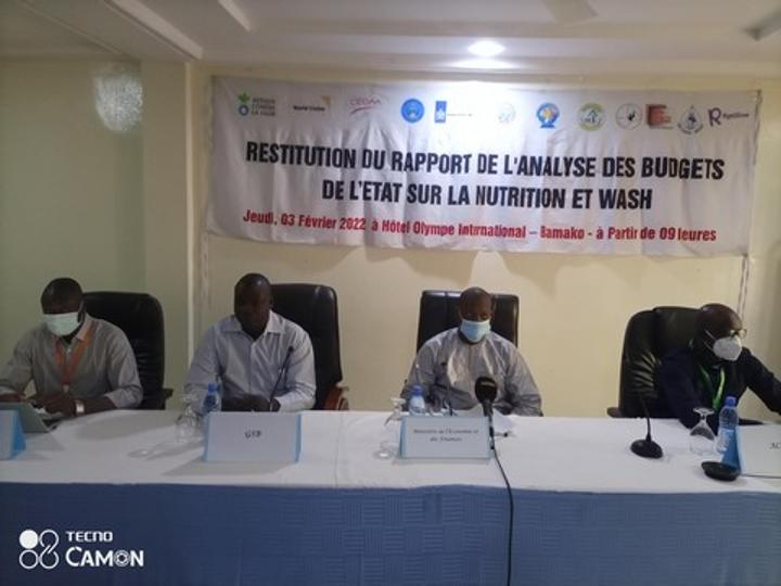 Rapport d’analyse des budgets de l’État dans la perspective de la Nutrition et Wash : Le budget de la Nutrition est dilué dans celui de la santé et ne représente qu’à peine 1% de ce budget Rapport d’analyse des budgets de l’État dans la perspective de la Nutrition et Wash : Le budget de la Nutrition est dilué dans celui de la santé et ne représente qu’à peine 1% de ce budget