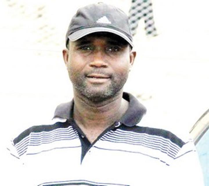 Ligue 1 Orange du Mali : Baye Bah entraineur de l’AS Bakaridian de Baraouéli : «Le président Amadou Baïba Kouma est prêt à se sacrifier pour l’épanouissement du football malien » Ligue 1 Orange du Mali : Baye Bah entraineur de l’AS Bakaridian de Baraouéli : «Le président Amadou Baïba Kouma est prêt à se sacrifier pour l’épanouissement du football malien »