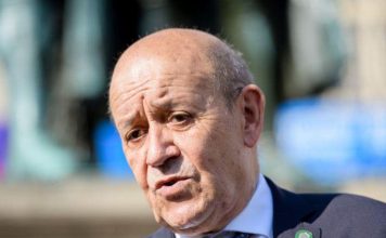 Confection des passeports maliens : La justice saisie d’une plainte contre Jean Yves Le Drian Confection des passeports maliens : La justice saisie d’une plainte contre Jean Yves Le Drian
