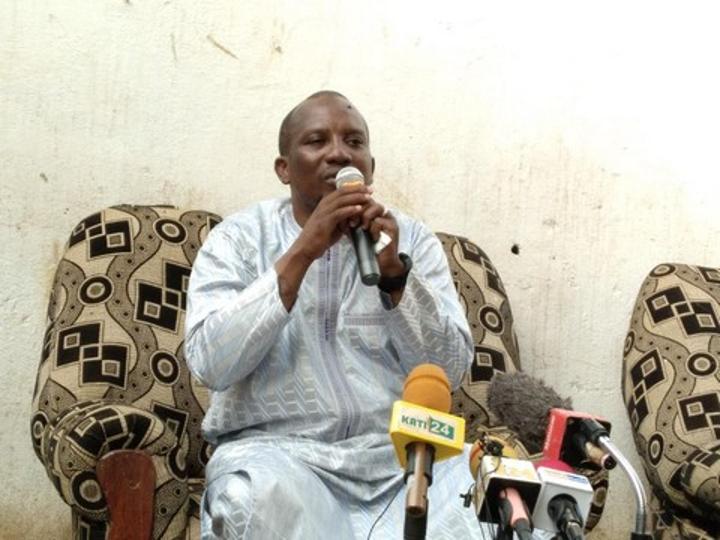 Kaoural Renouveau persiste et signe : “El hadj Oumar Abdou Touré est membre du comité stratégique du M5-RFP et le restera pour toujours”