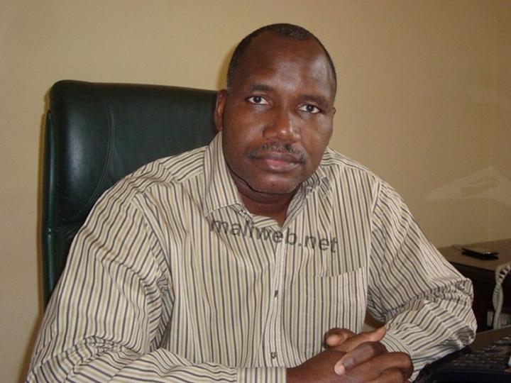 Crise au sein du M5-RFP : Six membres suspendus du comité stratégique du mouvement dont l’ex- ministre Konimba Sidibé