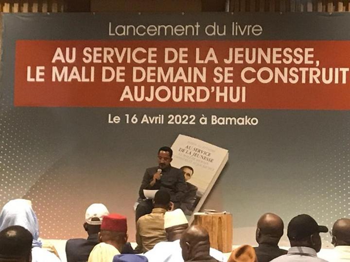 Cérémonie de lancement du livre « Au service de la jeunesse, le Mali de demain se construit aujourd’hui » de Mossa Ag Attaher