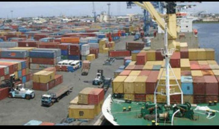 Opérationnalisation du corridor Bamako-Conakry : 750 tonnes de fibres de coton quittent le port de Conakry vers sa destination finale Opérationnalisation du corridor Bamako-Conakry : 750 tonnes de fibres de coton quittent le port de Conakry vers sa destination finale