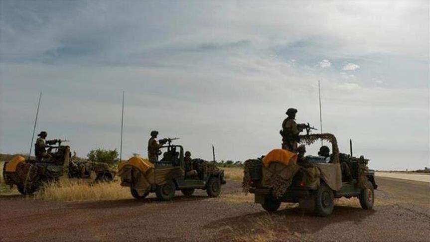 Mali / Attaque à la voiture piégée: le bilan s'alourdit à 7 assaillants neutralisés, un militaire tué (officiel) Mali / Attaque à la voiture piégée: le bilan s'alourdit à 7 assaillants neutralisés, un militaire tué (officiel)