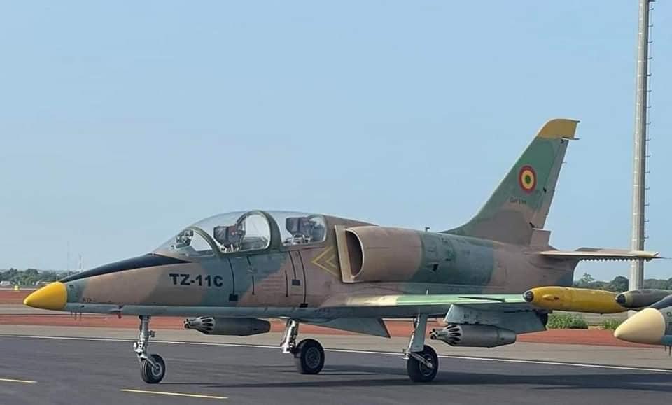 #BenbereVerif : Faux : aucun crash n’a eu lieu lors de la présentation des nouveaux aéronefs de l’Armée malienne ! #BenbereVerif : Faux : aucun crash n’a eu lieu lors de la présentation des nouveaux aéronefs de l’Armée malienne !