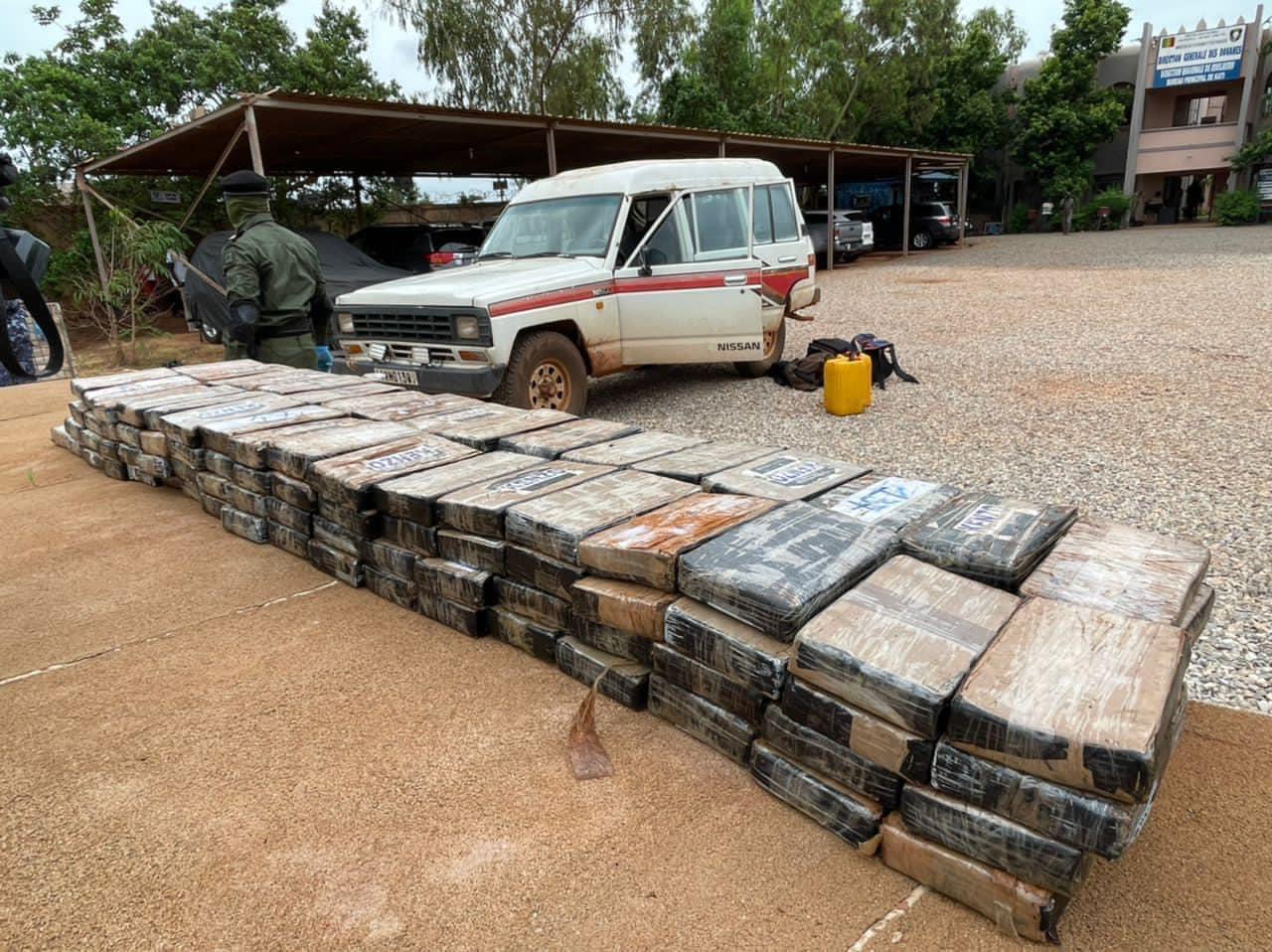 Mali : saisie record de 159,5 Kg de cocaïne d’une valeur de 8 milliards FCFA dans la frontière guinéenne