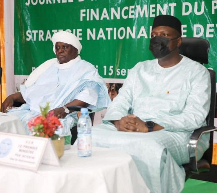 Massoudou Cissé (D.G de l’APEX-MALI) à la journée d’information, d’appropriation et de plaidoyer pour le financement du plan d’action de la stratégie nationale de développement des exportations du Mali Massoudou Cissé (D.G de l’APEX-MALI) à la journée d’information, d’appropriation et de plaidoyer pour le financement du plan d’action de la stratégie nationale de développement des exportations du Mali