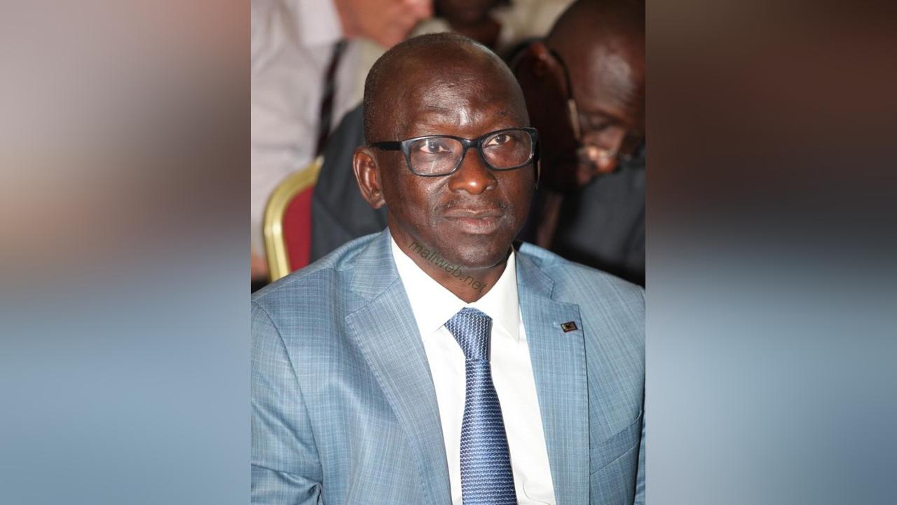 Sidi Bekaye Magassa, président de la commission centrale des arbitres de la Femafoot : “Malgré les difficultés, le C.E s’est employé à honorer le programme de campagne du candidat Bavieux Touré” Sidi Bekaye Magassa, président de la commission centrale des arbitres de la Femafoot : “Malgré les difficultés, le C.E s’est employé à honorer le programme de campagne du candidat Bavieux Touré”