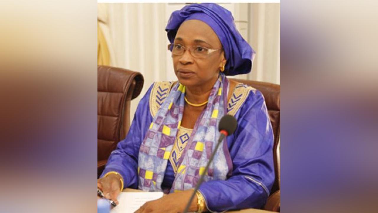 Détenue à la prison de bollé, Mme Bouaré Fily sissoko écrit au président Assimi Goïta : “Je continuerai à user de tous les moyens légaux pour en sortir blanchie de tout soupçon” Détenue à la prison de bollé, Mme Bouaré Fily sissoko écrit au président Assimi Goïta : “Je continuerai à user de tous les moyens légaux pour en sortir blanchie de tout soupçon”