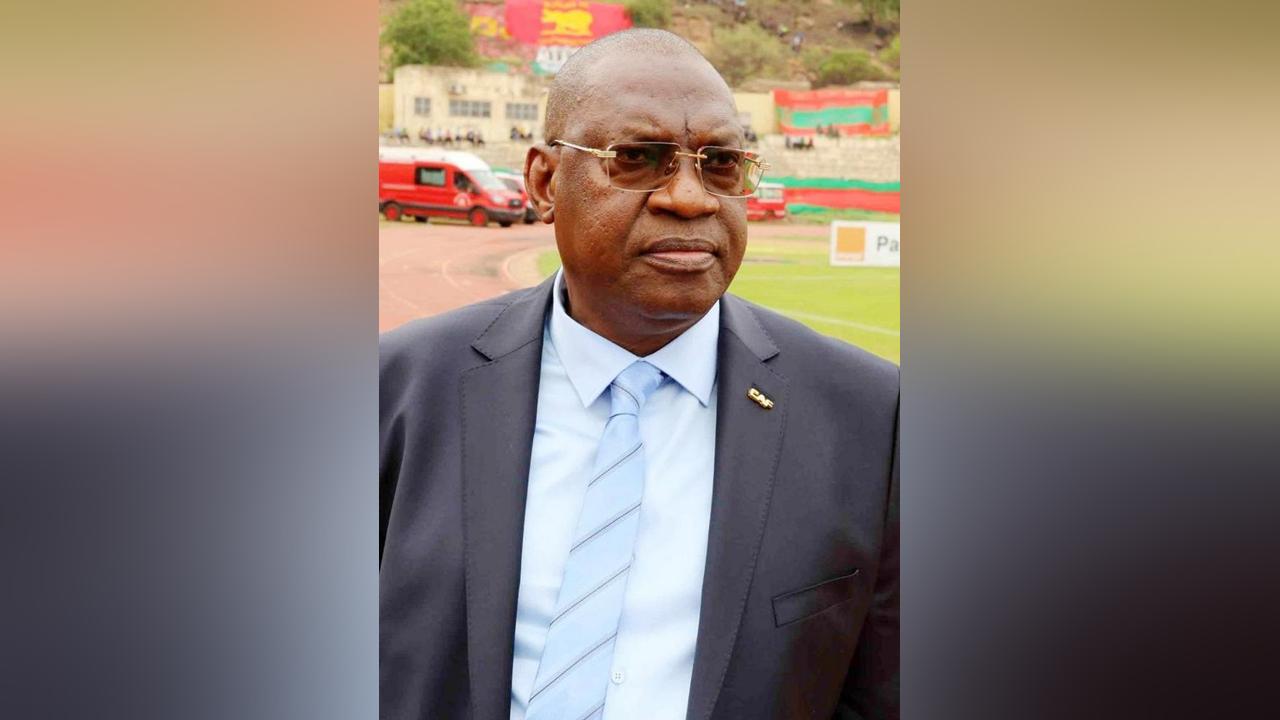 Mamoutou Touré dit Bavieux (président de la Femafoot) en exclusivité : “En 3 ans, le Comité Exécutif a fait des prouesses dans beaucoup de domaines mais il reste d’immenses chantiers à bâtir” Mamoutou Touré dit Bavieux (président de la Femafoot) en exclusivité : “En 3 ans, le Comité Exécutif a fait des prouesses dans beaucoup de domaines mais il reste d’immenses chantiers à bâtir”