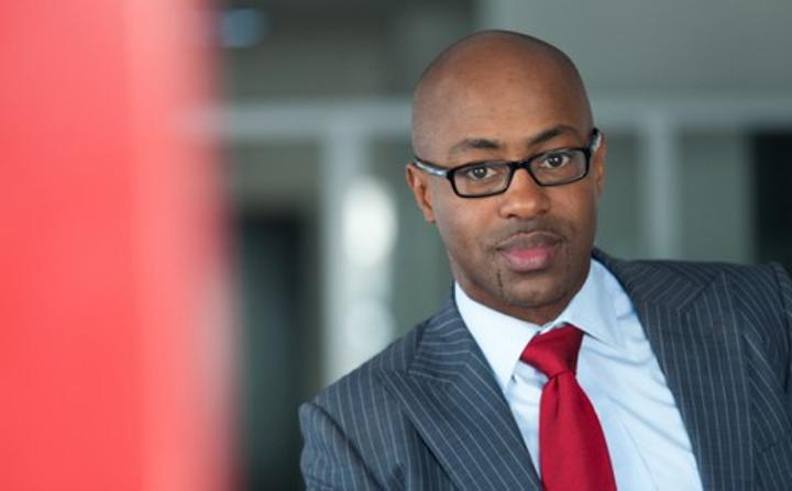 UEMOA: Le banquier Jean-Luc KONAN conclut avec succès la grosse opération de rachat de Caterpillar Ja Delmas. Exclusif UEMOA: Le banquier Jean-Luc KONAN conclut avec succès la grosse opération de rachat de Caterpillar Ja Delmas. Exclusif