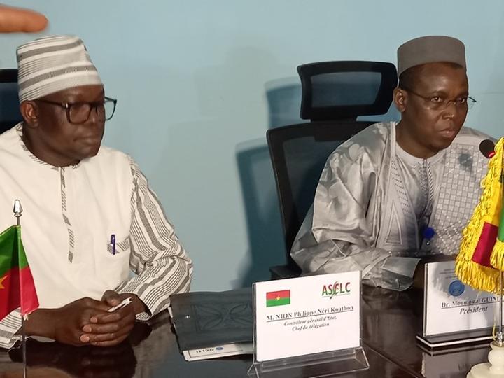 Mali-Burkina Faso : signature de convention entre l’Oclei et ASCE-LC afin de lutter contre la corruption Mali-Burkina Faso : signature de convention entre l’Oclei et ASCE-LC afin de lutter contre la corruption