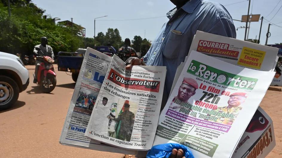 Tout ce qui se passe au Mali depuis deux ans finit par se produire aussi Burkina Faso. Dernier exemple en date : la pression exercée par les autorités sur les médias. Tout ce qui se passe au Mali depuis deux ans finit par se produire aussi Burkina Faso. Dernier exemple en date : la pression exercée par les autorités sur les médias.