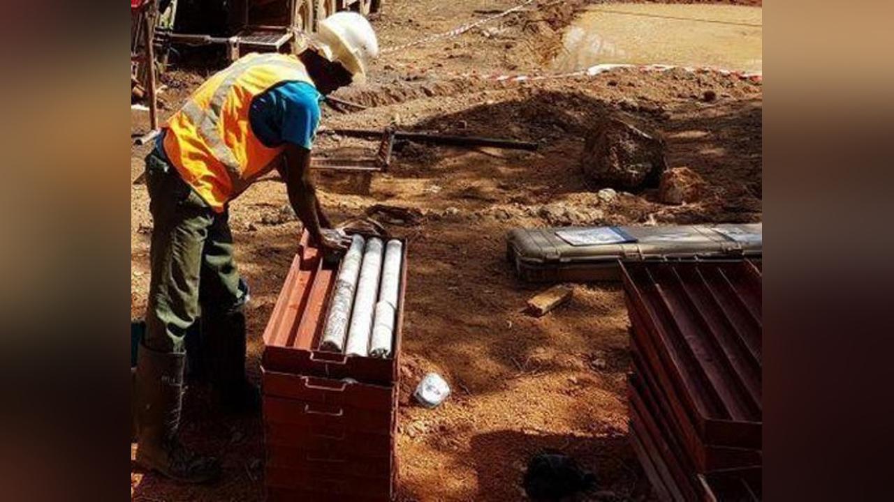Exploitation du lithium au Mali : Eviter à tout prix les erreurs commises dans l’exploitation de l’or Exploitation du lithium au Mali : Eviter à tout prix les erreurs commises dans l’exploitation de l’or