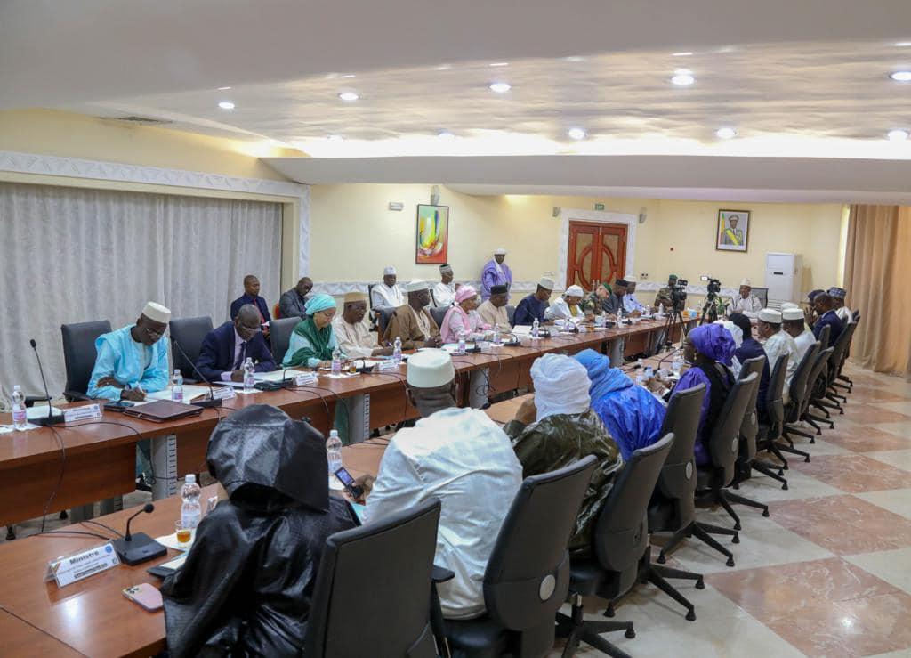 Premier Conseil de Cabinet du nouveau Gouvernement: discours du Premier ministre Choguel Kokalla MAÏGA Premier Conseil de Cabinet du nouveau Gouvernement: discours du Premier ministre Choguel Kokalla MAÏGA