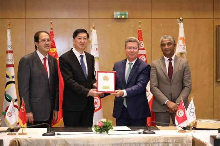 En marge des 2emes jeux africains de plage à Hammamet : La Chine et l’Acnoa pour plus de solidarité envers le sport africain En marge des 2emes jeux africains de plage à Hammamet : La Chine et l’Acnoa pour plus de solidarité envers le sport africain