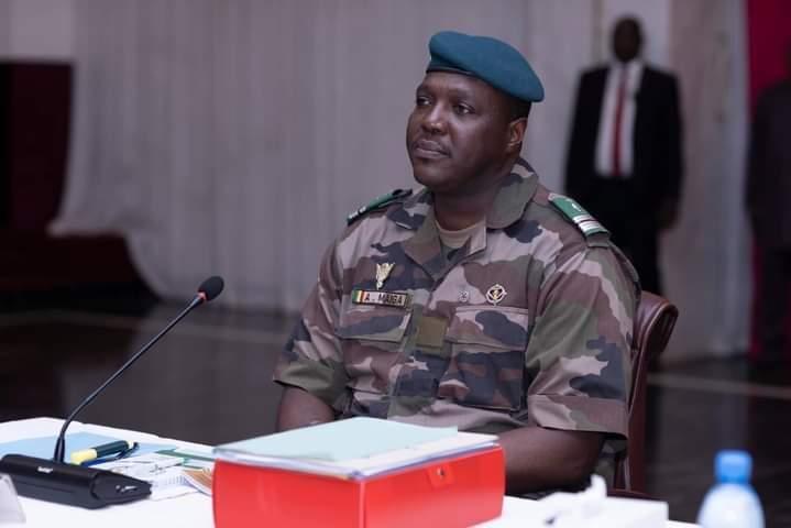 levée de boucliers contre le report de la présidentielle levée de boucliers contre le report de la présidentielle