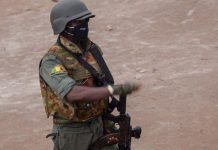 L’armée malienne annonce avoir frappée 5 cibles terroristes à Tinzaouatene L'armée malienne annonce avoir frappée 5 cibles terroristes à Tinzaouatene