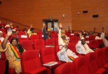 Adoption Unanime de la Charte pour la Paix et Réconciliation Adoption Unanime de la Charte pour la Paix et Réconciliation