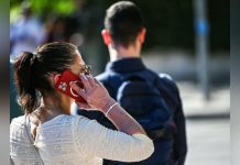 Téléphone Portable et Cancer: Prudence pour les Enfants Téléphone Portable et Cancer: Prudence pour les Enfants