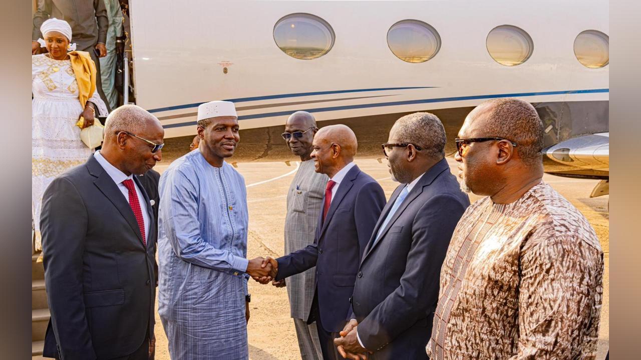 Abdoulaye Maïga sur Simandou et Leadership Africain Abdoulaye Maïga sur Simandou et Leadership Africain