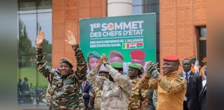 Confédération de L’Aes: ProgrèS Historiques à Bamako Confédération de L'Aes: ProgrèS Historiques à Bamako