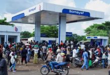 Hausse des Prix des Denrées au Mali et Pénurie de Carburant Hausse des Prix des Denrées au Mali et Pénurie de Carburant