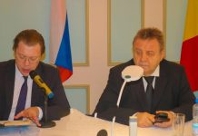 Mali-Russie Célébrent 65 Ans de Relations Diplomatiques Mali-Russie Célébrent 65 Ans de Relations Diplomatiques