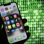 Réseaux Sociaux: Interdiction pour Enfants et Adolescents? Réseaux Sociaux: Interdiction pour Enfants et Adolescents?