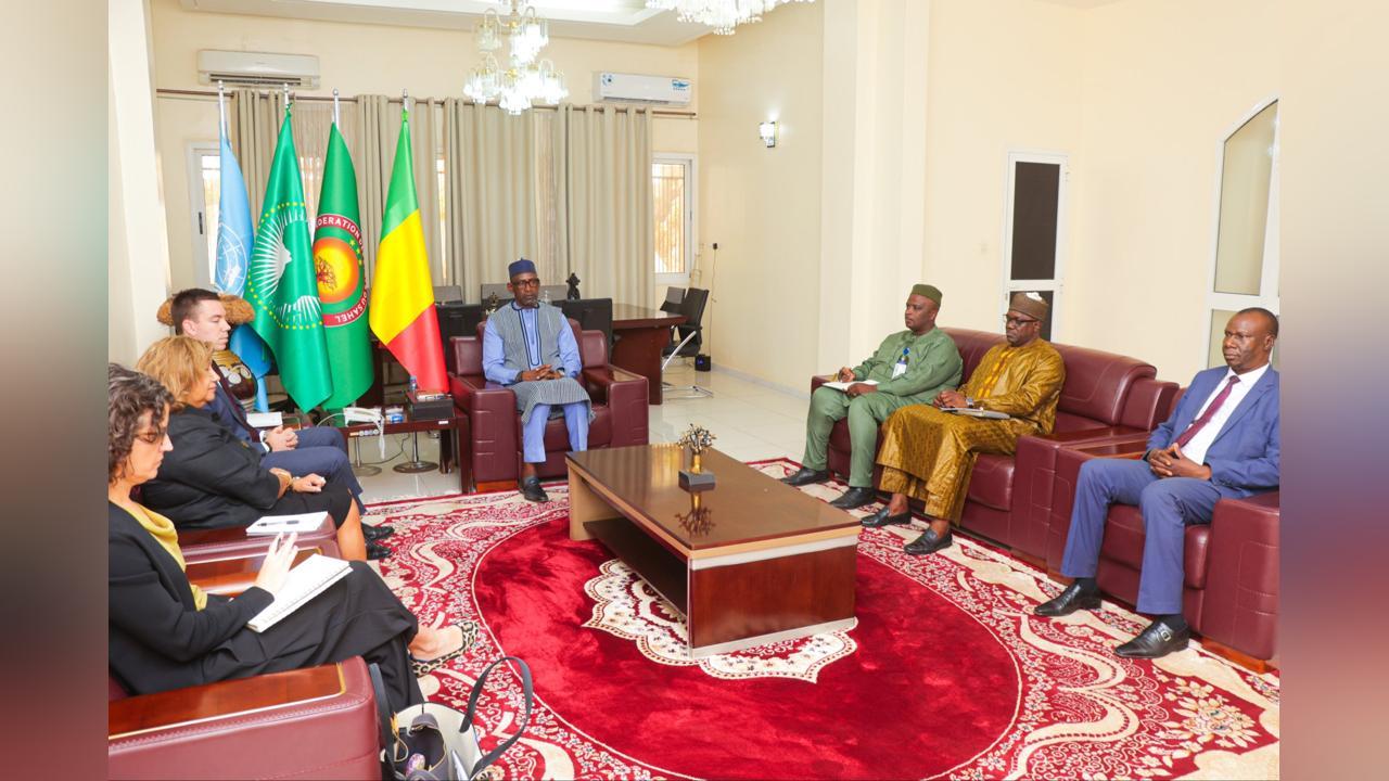 Mali et États-Unis Renforcent leur Coopération Bilatérale Mali et États-Unis Renforcent leur Coopération Bilatérale