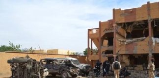 Mali: les Attaques Visaient le Pouvoir de Transition Mali: les Attaques Visaient le Pouvoir de Transition