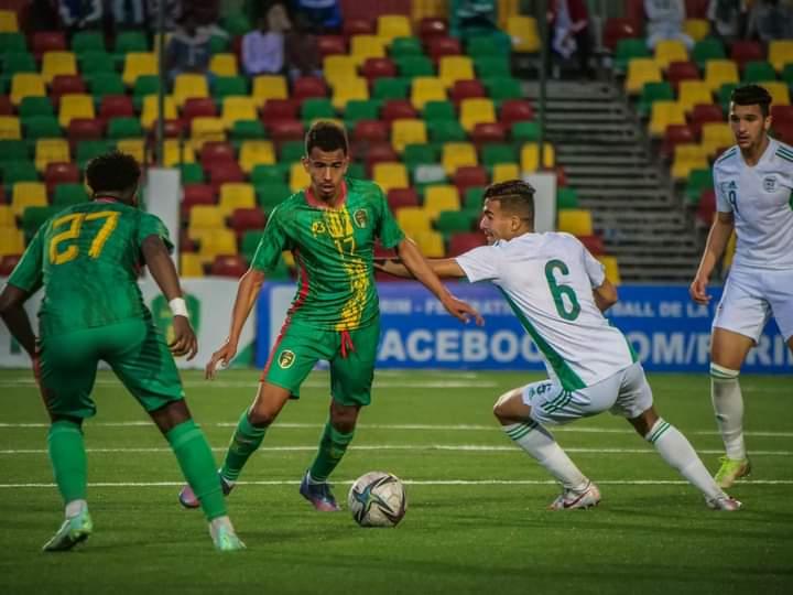 نواكشوط: المرابطون U23 يتعادلون أمام الجزائر في مباراة ودية نواكشوط: المرابطون U23 يتعادلون أمام الجزائر في مباراة ودية