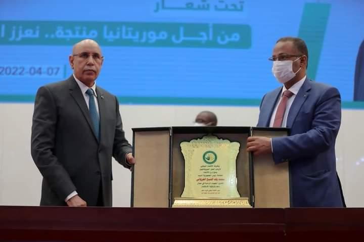 بعد لقاء الرئيس.. تشكيل لجنة بعد لقاء الرئيس.. تشكيل لجنة