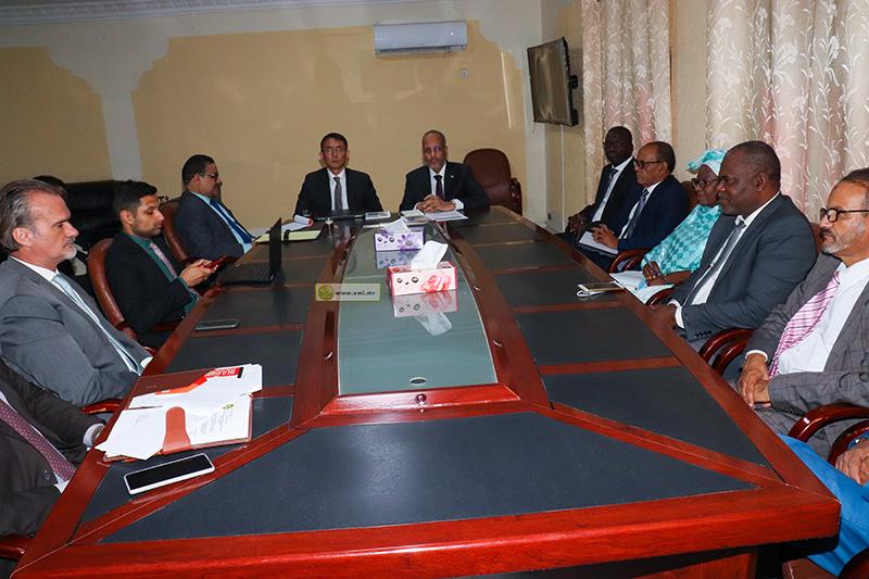 وزير التهذيب الوطني يجري مباحثات مع المقرر الخاص للأمم المتحدة المعني بالأشكال المعاصرة للرق وزير التهذيب الوطني يجري مباحثات مع المقرر الخاص للأمم المتحدة المعني بالأشكال المعاصرة للرق