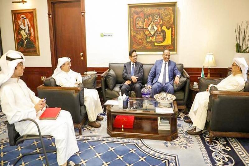 رئيس اتحاد أرباب العمل الموريتانيين يلتقي المدير العام للصندوق الكويتي للتنمية رئيس اتحاد أرباب العمل الموريتانيين يلتقي المدير العام للصندوق الكويتي للتنمية
