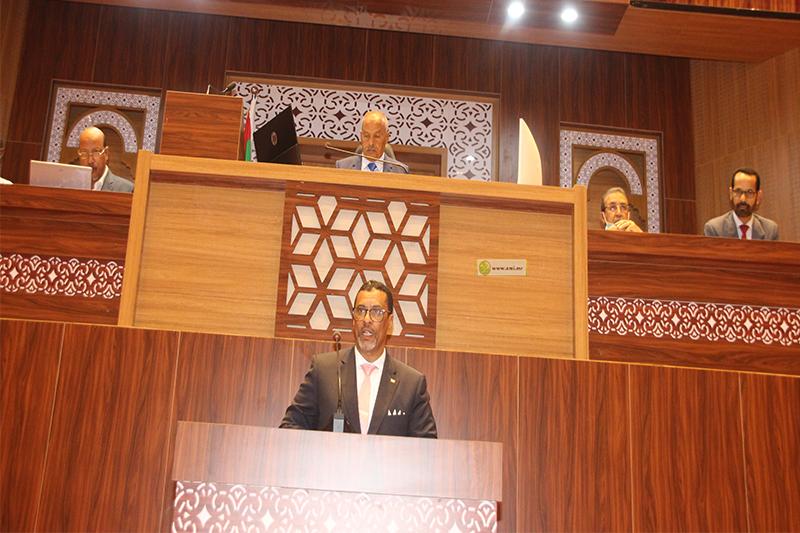 وزير التجهيز والنقل: تم انجاز 75 كيلومترا من الطريق الرابط بين بوتلميت وألاك وزير التجهيز والنقل: تم انجاز 75 كيلومترا من الطريق الرابط بين بوتلميت وألاك
