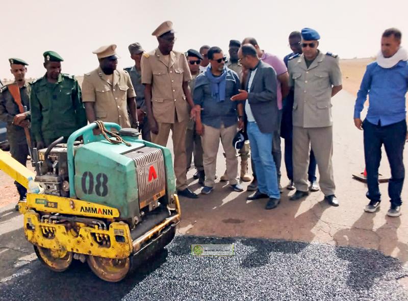 وزير التجهيز والنقل يتفقد سير الأشغال في المحور الطرقي أكجوجت -أطار وزير التجهيز والنقل يتفقد سير الأشغال في المحور الطرقي أكجوجت -أطار