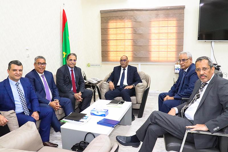 وزير المالية يستقبل بعثة من المصرف المغاربي للاستثمار والتجارة الخارجية وزير المالية يستقبل بعثة من المصرف المغاربي للاستثمار والتجارة الخارجية