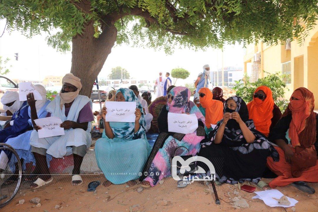 مرضى الفشل الكلوي يحتجون أمام وزارة العمل الاجتماعي (فيديو) مرضى الفشل الكلوي يحتجون أمام وزارة العمل الاجتماعي (فيديو)