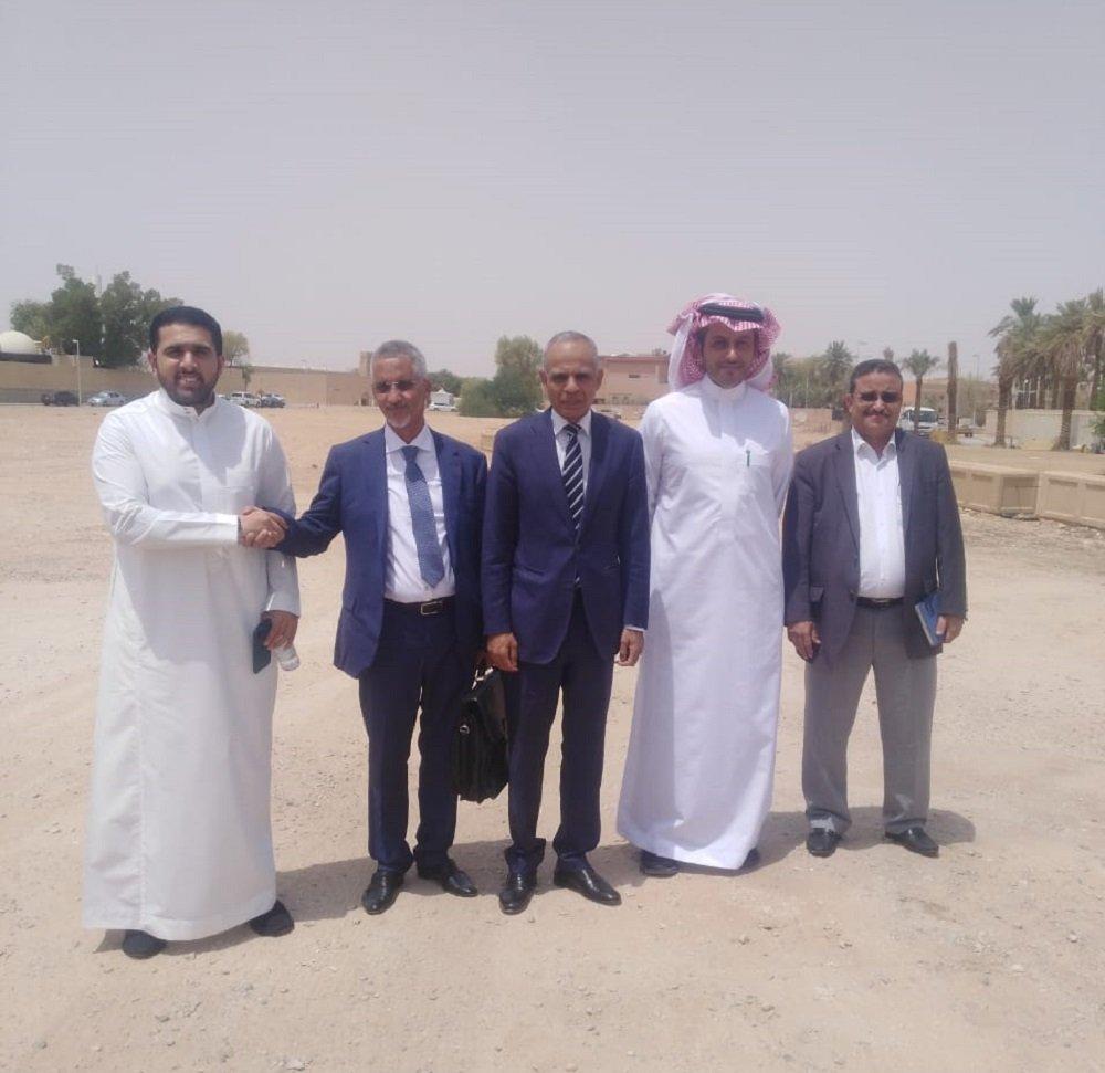 وزارة الإسكان تتسلم موقع بناء السفارة الموريتانية في السعودية وزارة الإسكان تتسلم موقع بناء السفارة الموريتانية في السعودية