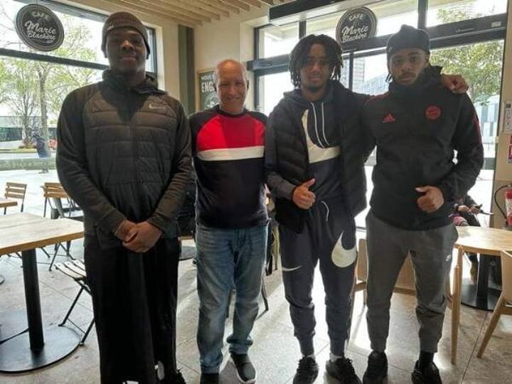 جولة أوروبية لمدرب شباب جولة أوروبية لمدرب شباب