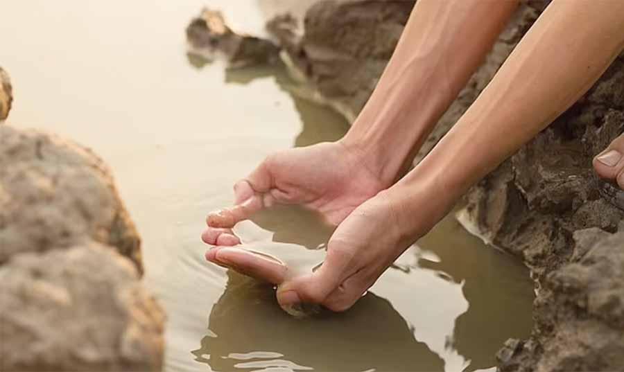 تقرير دولي: الأرض تتجه إلى أزمة مياه وربع البشر يفتقدون المياه النظيفة تقرير دولي: الأرض تتجه إلى أزمة مياه وربع البشر يفتقدون المياه النظيفة